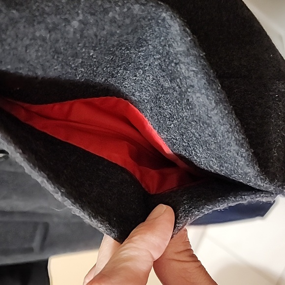 Coat - Picture 3 of 7